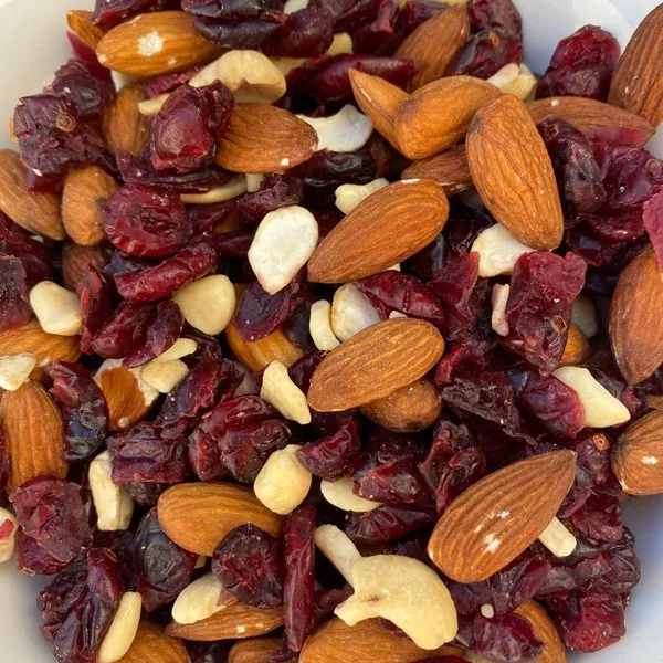 CRANBERRIES AND NUTS Ανάλατα