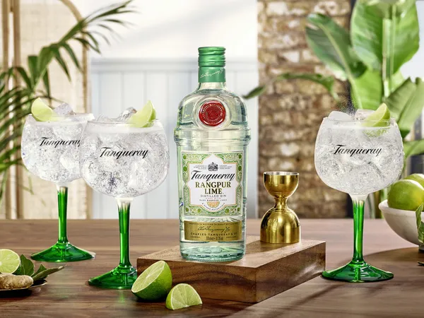 Gin 41,3% Vol. Rangpur Lime, Flor de Sevilla, Blackcurrant Royale