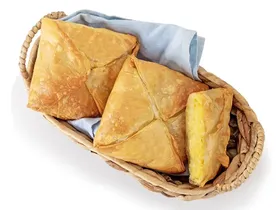 Μπουγάτσα με κρέμα