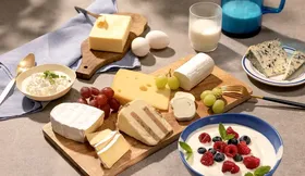 Τυρί κρέμα (Κλασικό / με μυρωδικά / με κόκκινη πιπεριά και τσίλι)