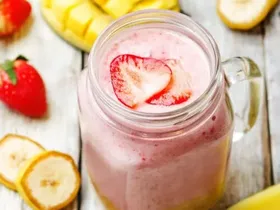 SMOOTHIE ΤΑ ΦΡΟΥΤΑ... ΑΛΛΙΩΣ Raspberry - Blueberry, Mango - Pineapple, Strawberry - Banana